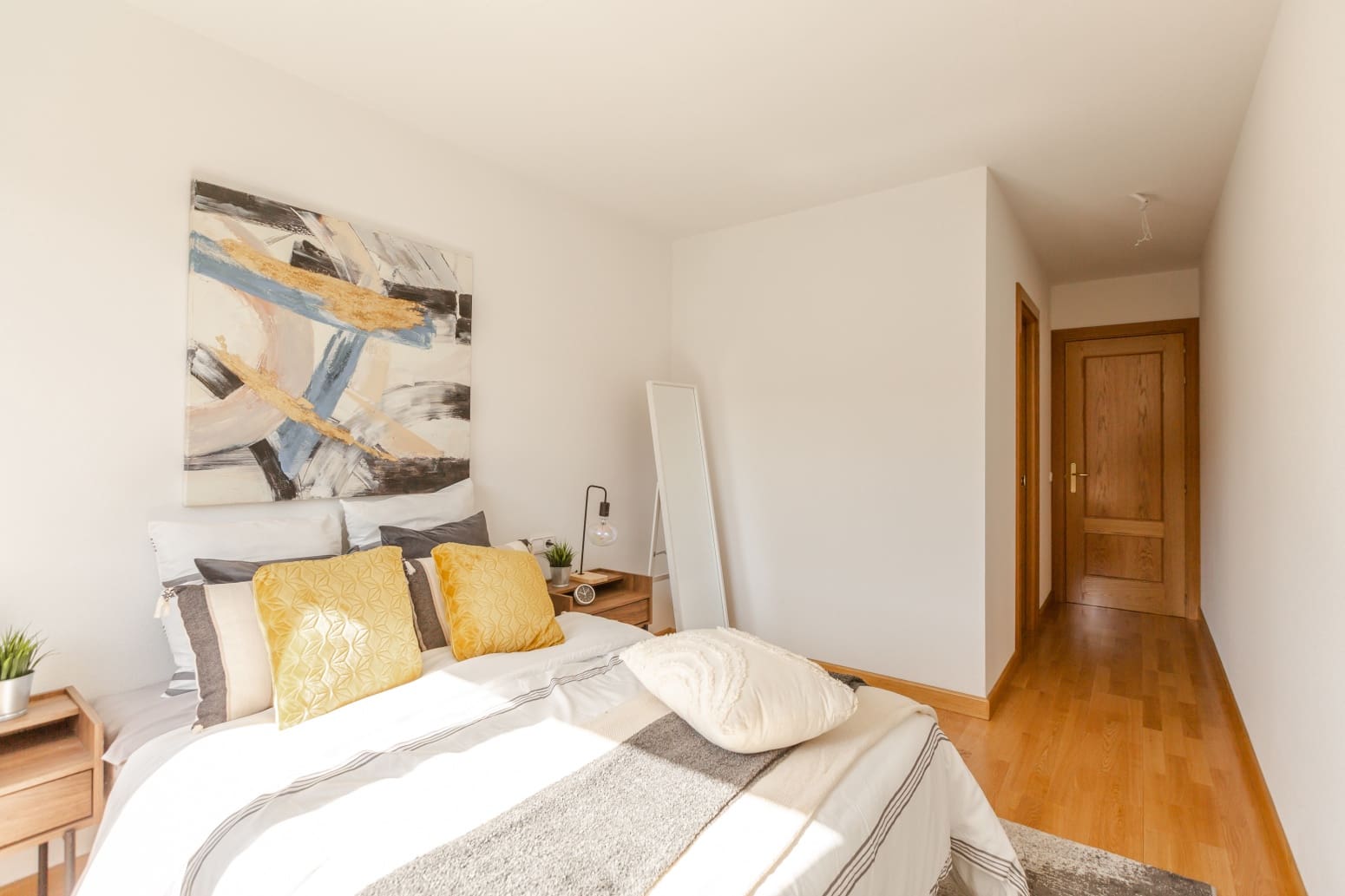 2 bedroom Flat for sale in Pamplona / Iruna with garage - € 255,000 (Ref: 9926960)