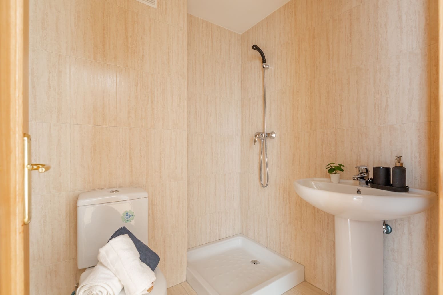 2 bedroom Flat for sale in Pamplona / Iruna with garage - € 255,000 (Ref: 9926960)