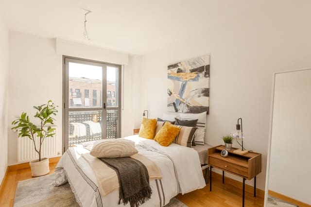 2 soveværelse Lejlighed til salg i Pamplona / Iruña med garage - € 255.000 (Ref: 9926960)