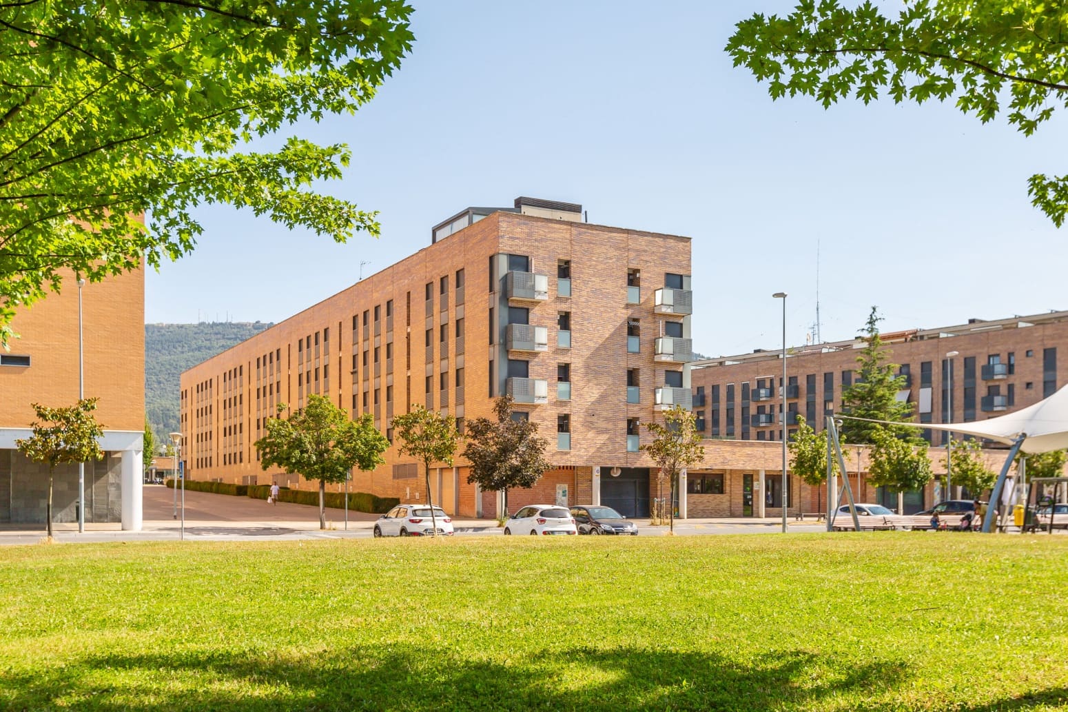 2 bedroom Flat for sale in Pamplona / Iruna with garage - € 255,000 (Ref: 9926960)