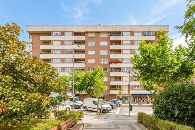 4 soveværelse Lejlighed til salg i Pamplona / Iruña - € 799.000 (Ref: 9926961)
