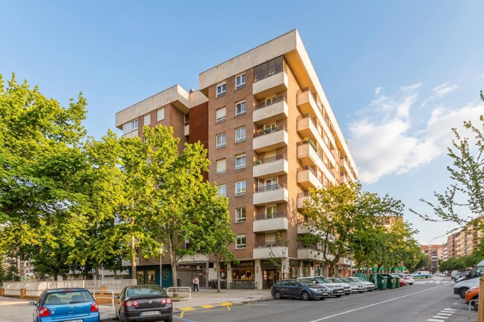 4 bedroom Flat for sale in Pamplona / Iruna - € 799,000 (Ref: 9926961)