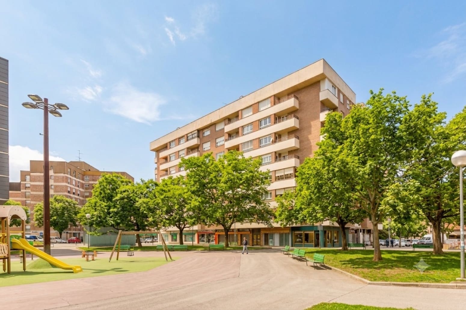 4 bedroom Flat for sale in Pamplona / Iruna - € 799,000 (Ref: 9926961)