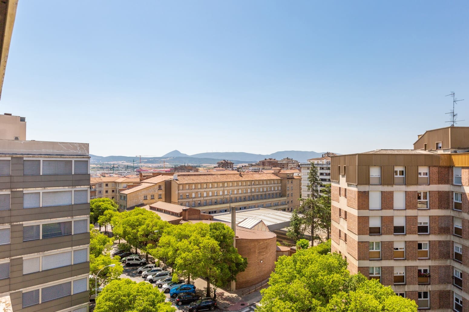 4 bedroom Flat for sale in Pamplona / Iruna - € 799,000 (Ref: 9926961)