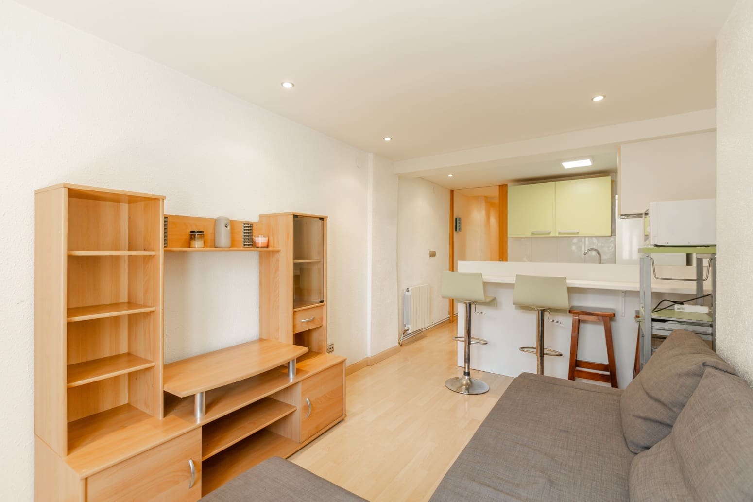 2 bedroom Flat for sale in Pamplona / Iruna - € 179,900 (Ref: 9936004)