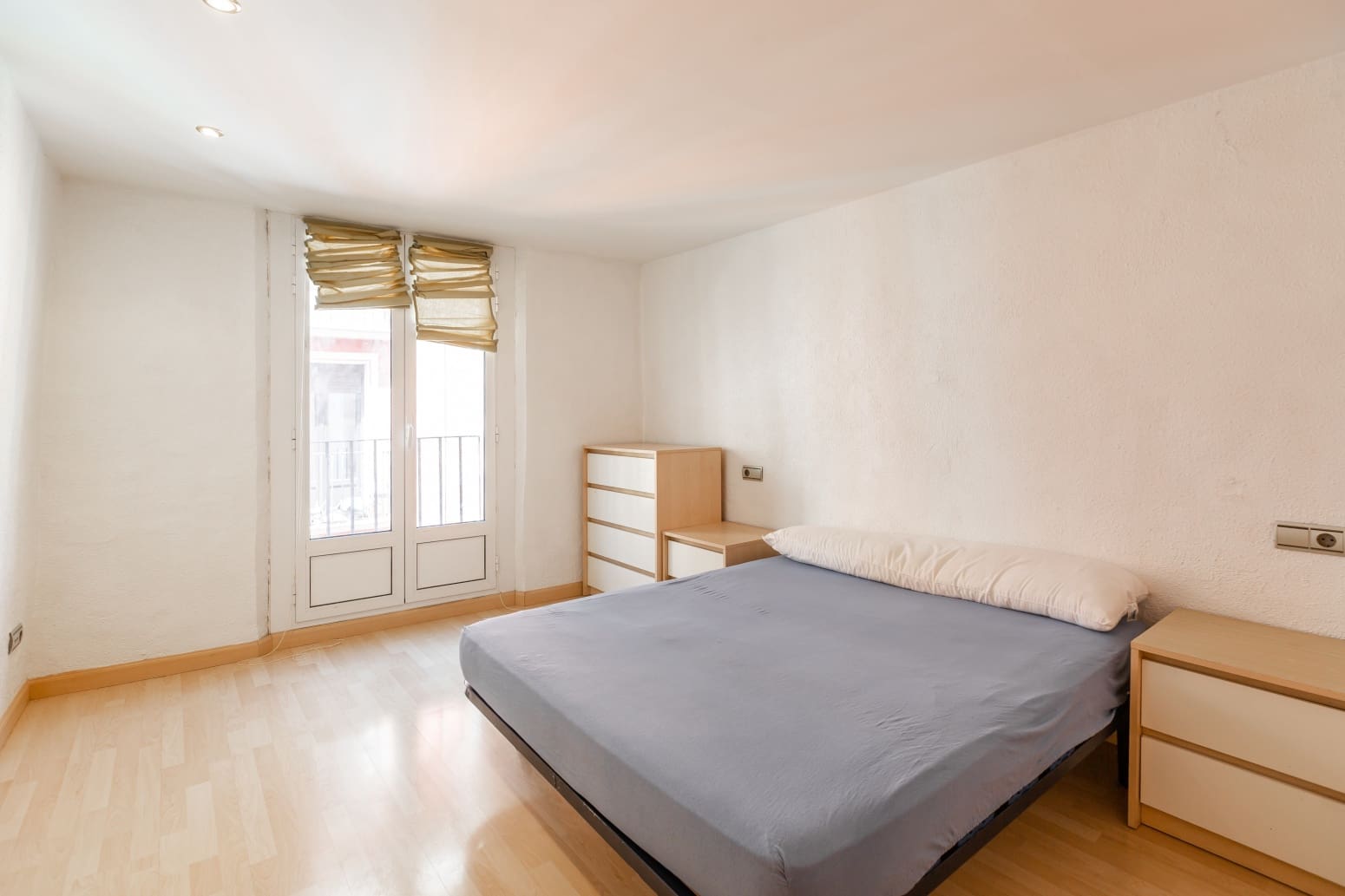 2 bedroom Flat for sale in Pamplona / Iruna - € 179,900 (Ref: 9936004)