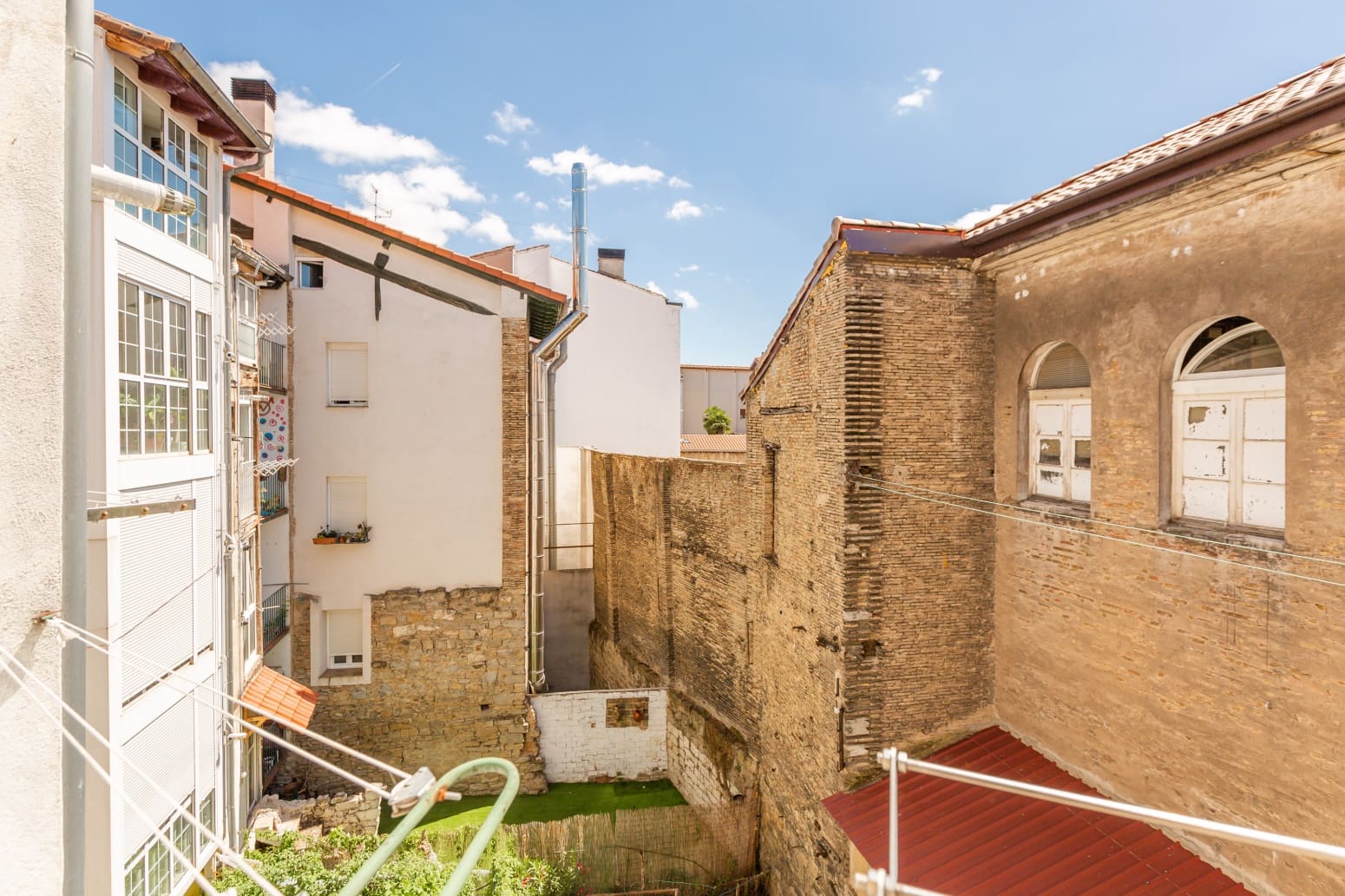 2 bedroom Flat for sale in Pamplona / Iruna - € 179,900 (Ref: 9936004)