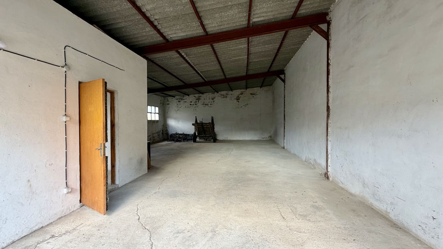 Commercial for sale in Allo - € 85,000 (Ref: 9941845)