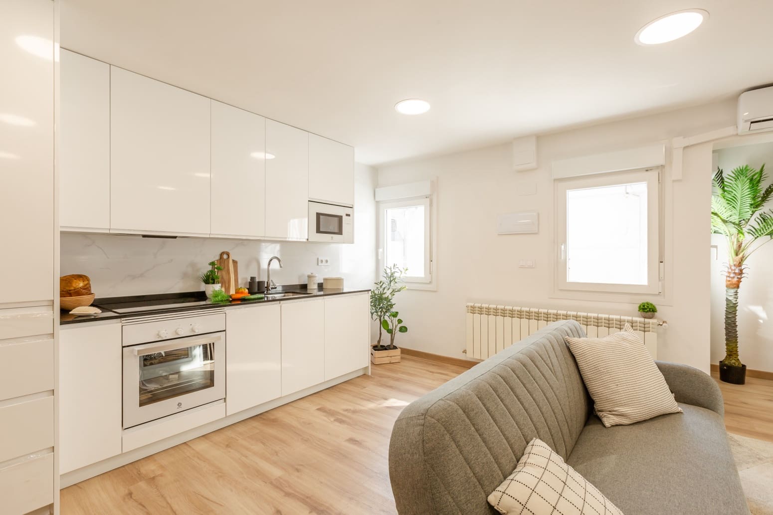 2 bedroom Flat for sale in Pamplona / Iruna - € 280,000 (Ref: 9941846)
