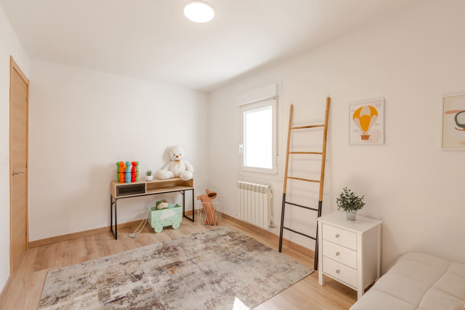 2 bedroom Flat for sale in Pamplona / Iruna - € 280,000 (Ref: 9941846)