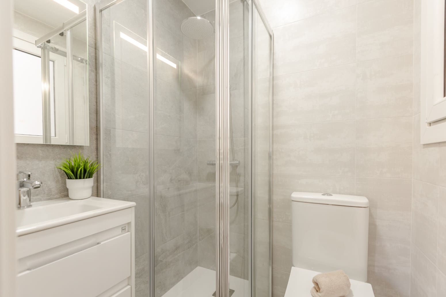 3 bedroom Flat for sale in Pamplona / Iruna - € 275,000 (Ref: 9941847)
