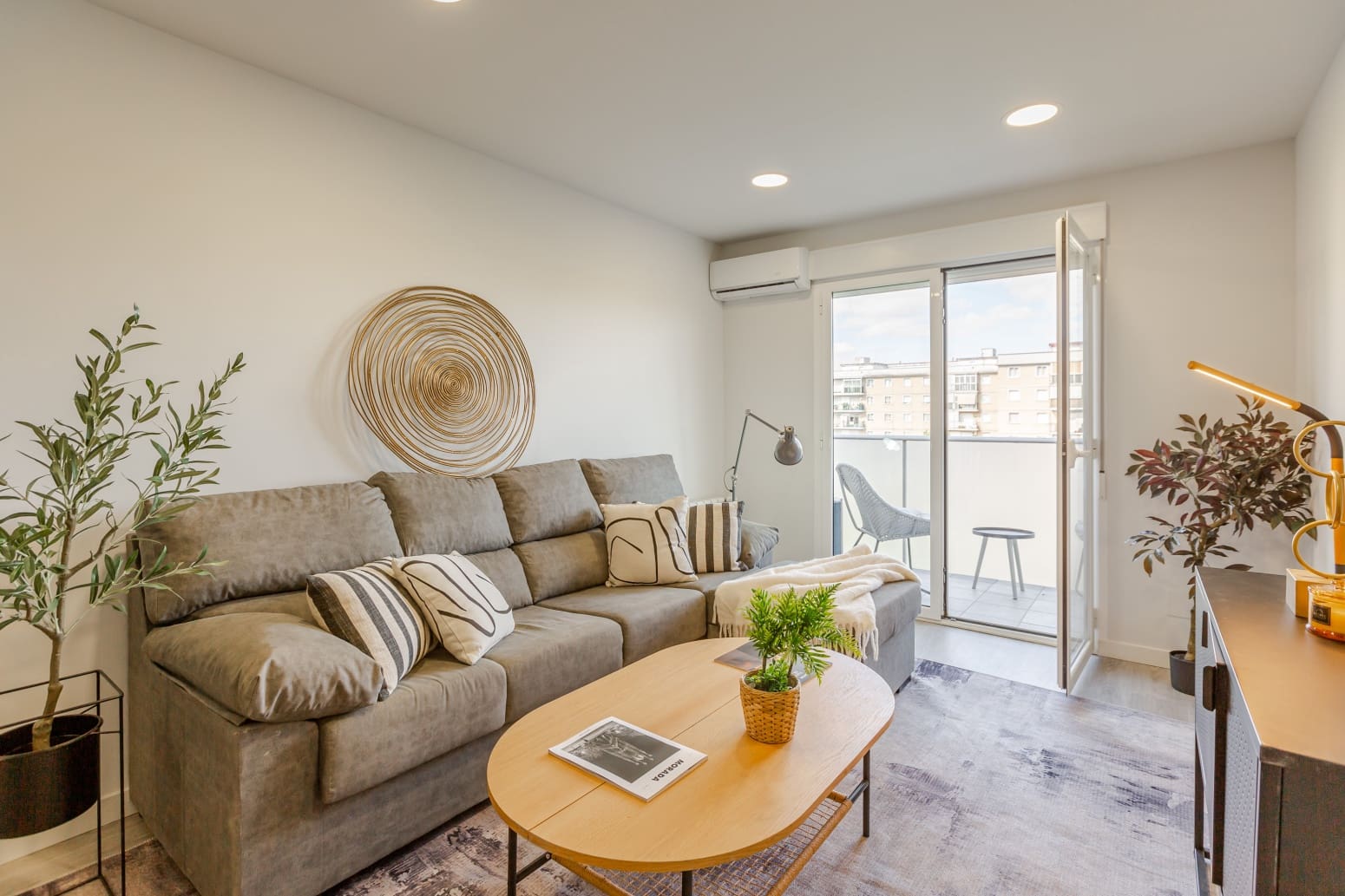 3 bedroom Flat for sale in Pamplona / Iruna - € 275,000 (Ref: 9941847)