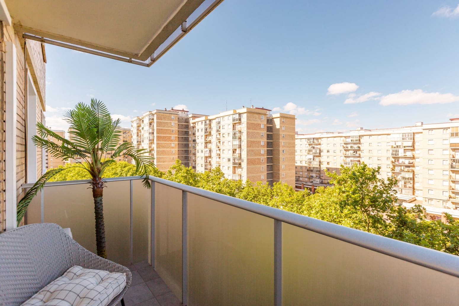 3 bedroom Flat for sale in Pamplona / Iruna - € 275,000 (Ref: 9941847)
