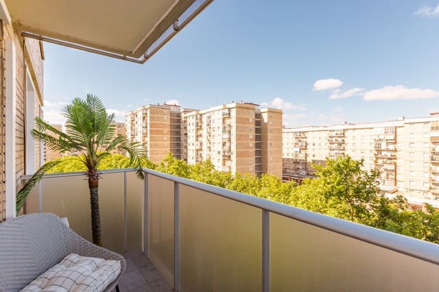 3 soveværelse Lejlighed til salg i Pamplona / Iruña - € 275.000 (Ref: 9941847)
