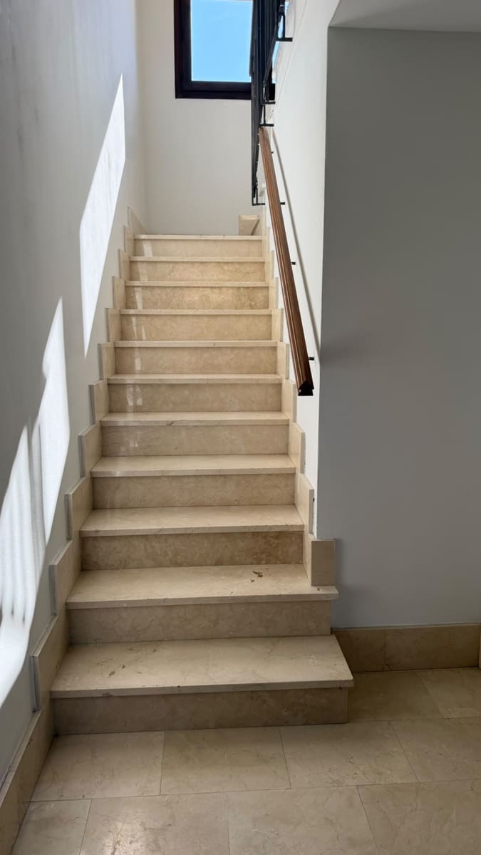 Villa/Maison de 3 chambres à louer à Olite avec garage - 900 € (Ref: 9949341)