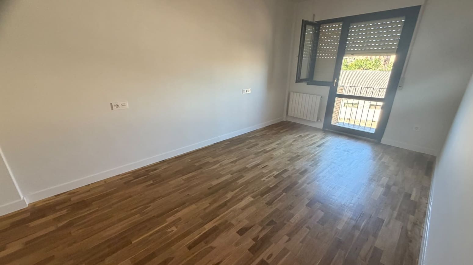 Villa/Maison de 3 chambres à louer à Olite avec garage - 900 € (Ref: 9949341)