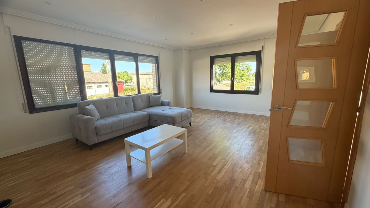 Villa/Maison de 3 chambres à louer à Olite avec garage - 900 € (Ref: 9949341)