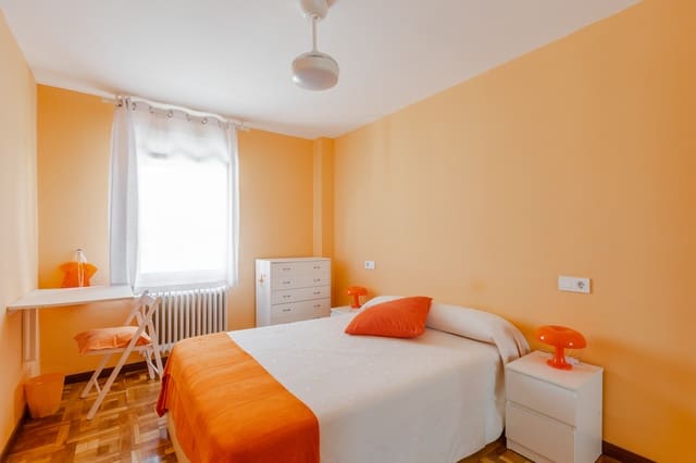 3 soveværelse Lejlighed til salg i Pamplona / Iruña - € 295.000 (Ref: 9955683)