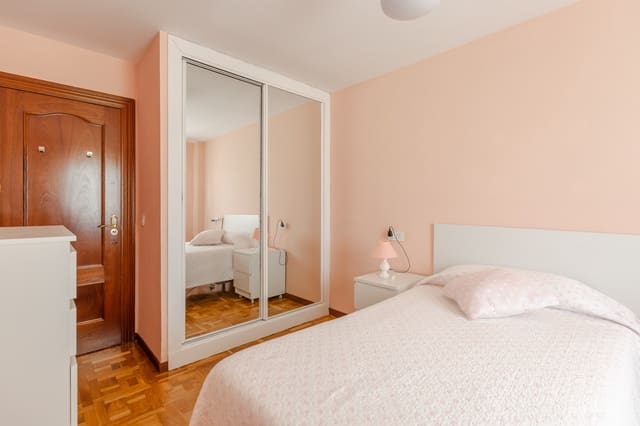 3 soveværelse Lejlighed til salg i Pamplona / Iruña - € 295.000 (Ref: 9955683)
