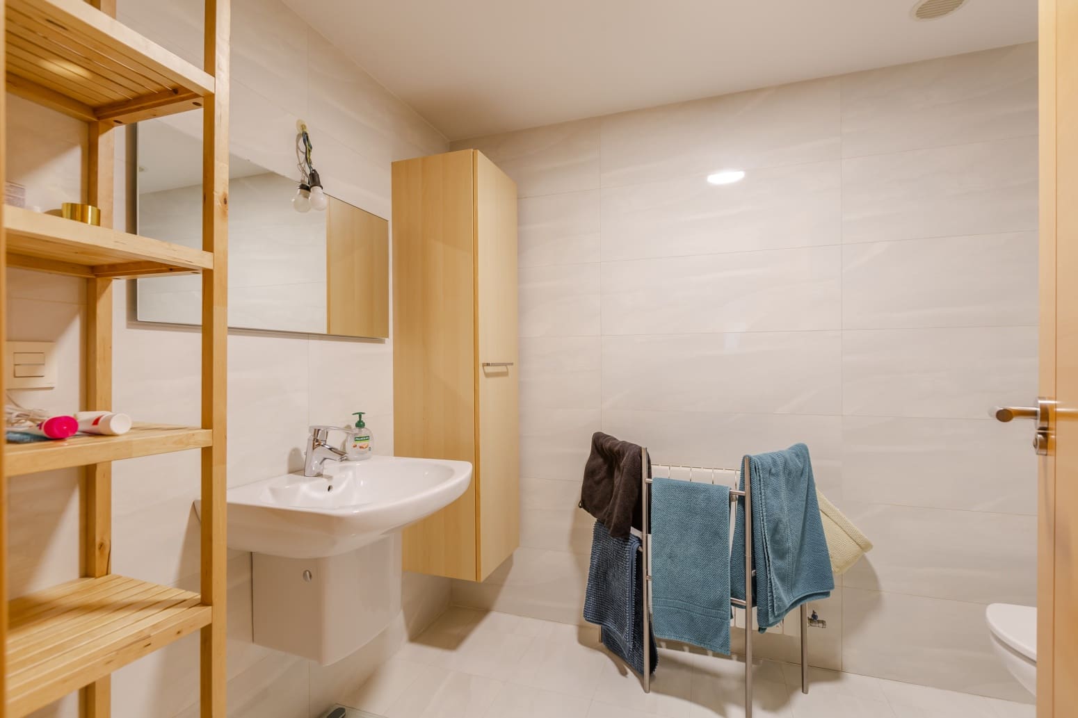 Piso de 4 habitaciones en Aranguren en venta con garaje - 450.000 € (Ref: 9978453)
