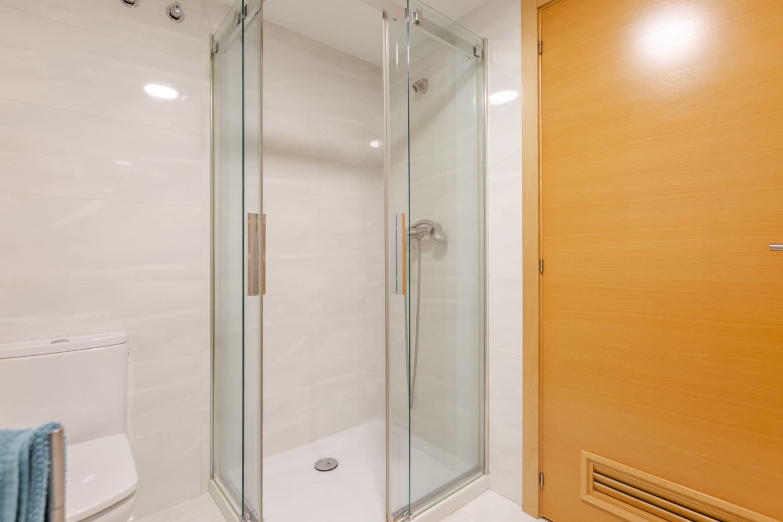 Piso de 4 habitaciones en Aranguren en venta con garaje - 450.000 € (Ref: 9978453)
