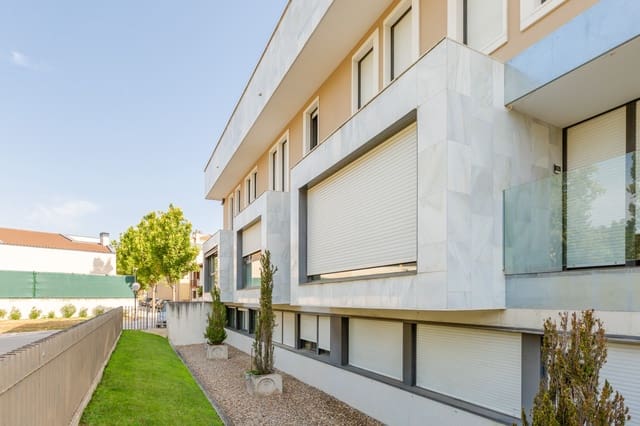 Piso de 4 habitaciones en Aranguren en venta con garaje - 450.000 € (Ref: 9978453)