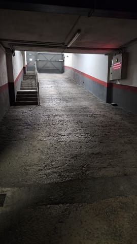 Garage til salg i Pamplona / Iruña - € 13.000 (Ref: 9984499)
