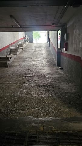 Garage til salg i Pamplona / Iruña - € 13.000 (Ref: 9984499)