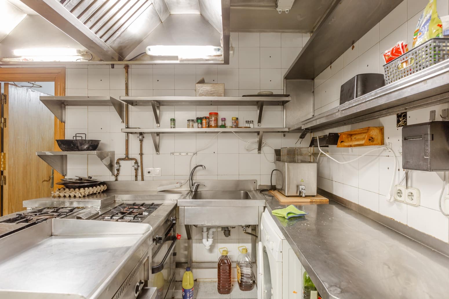 Kaupallinen myytävänä paikassa Pamplona - 520 000 € (Ref: 9986489)
