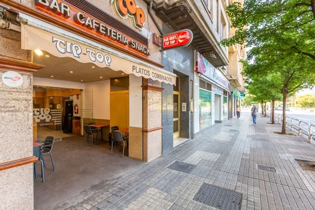 Kommersiell til salgs i Pamplona - € 520 000 (Ref: 9986489)