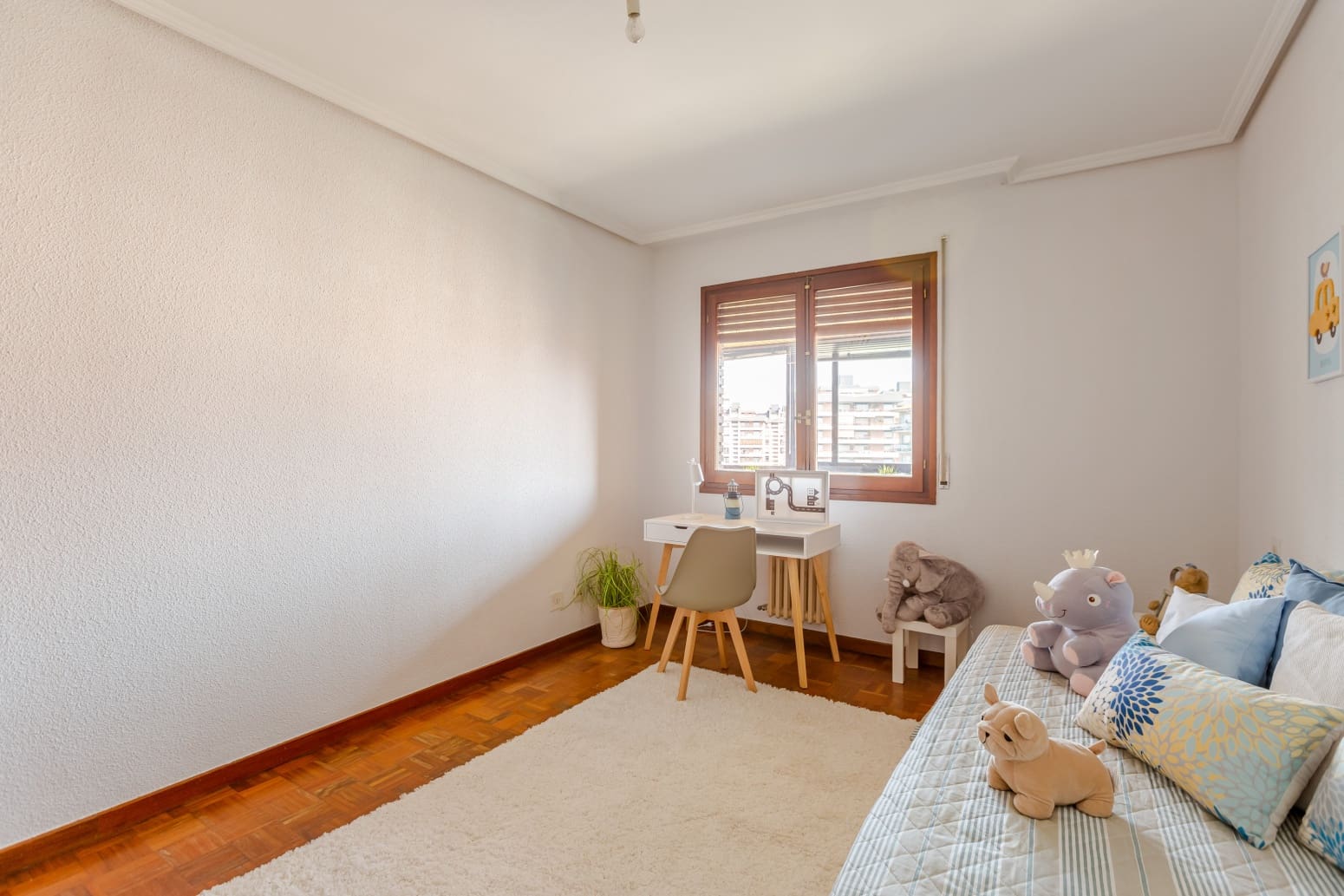 4 sovrum Lägenhet till salu i Pamplona med garage - 450 000 € (Ref: 9990341)