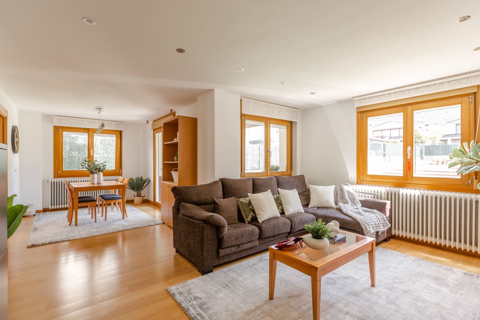 4 bedroom Villa for sale in Berrioplano with garage - € 480,000 (Ref: 9999977)