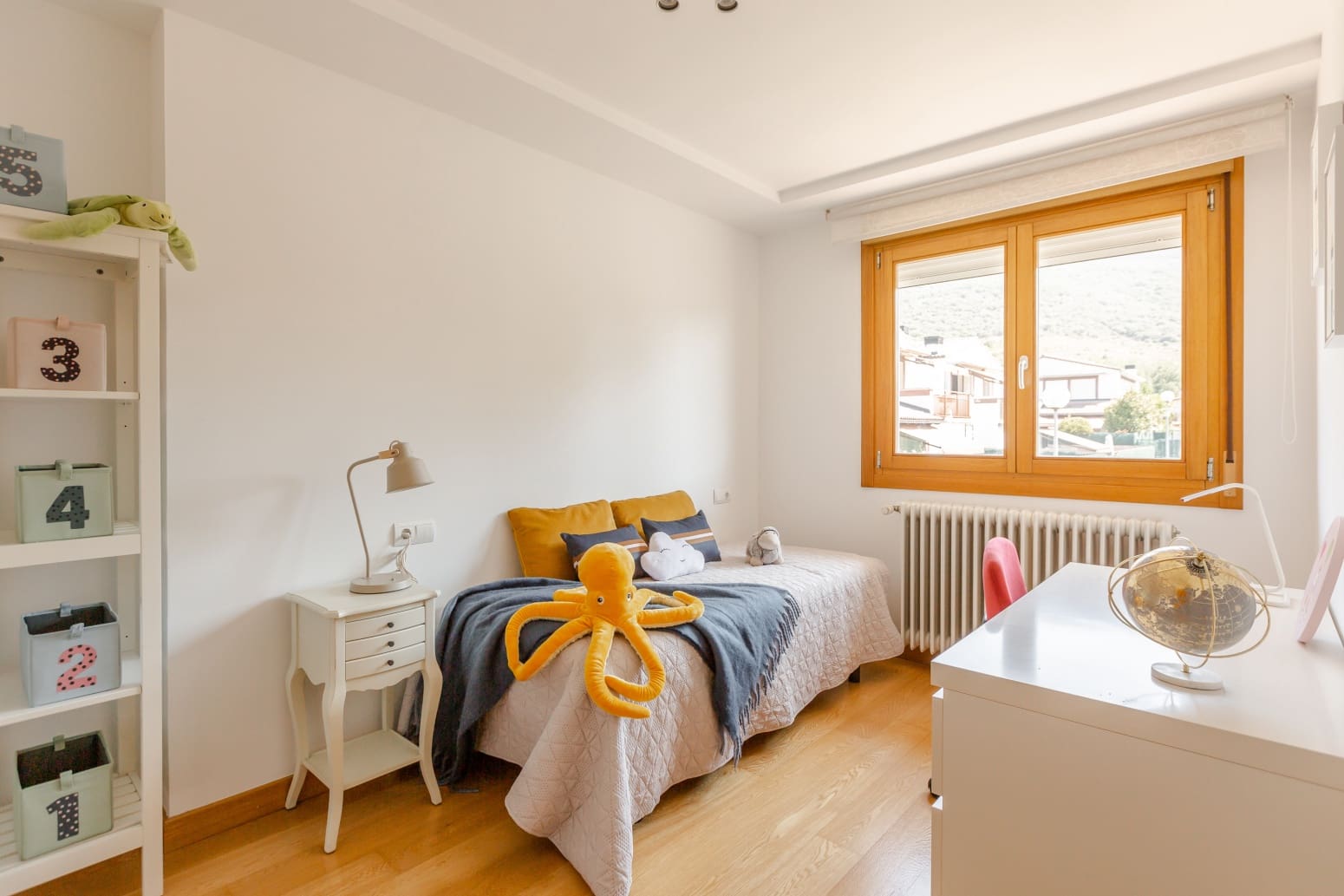 4 bedroom Villa for sale in Berrioplano with garage - € 480,000 (Ref: 9999977)