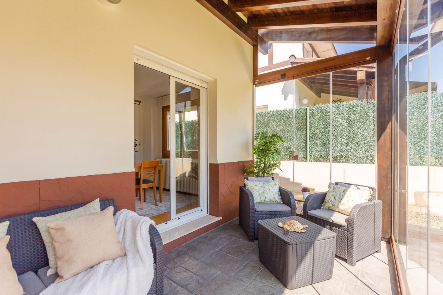 4 bedroom Villa for sale in Berrioplano with garage - € 480,000 (Ref: 9999977)