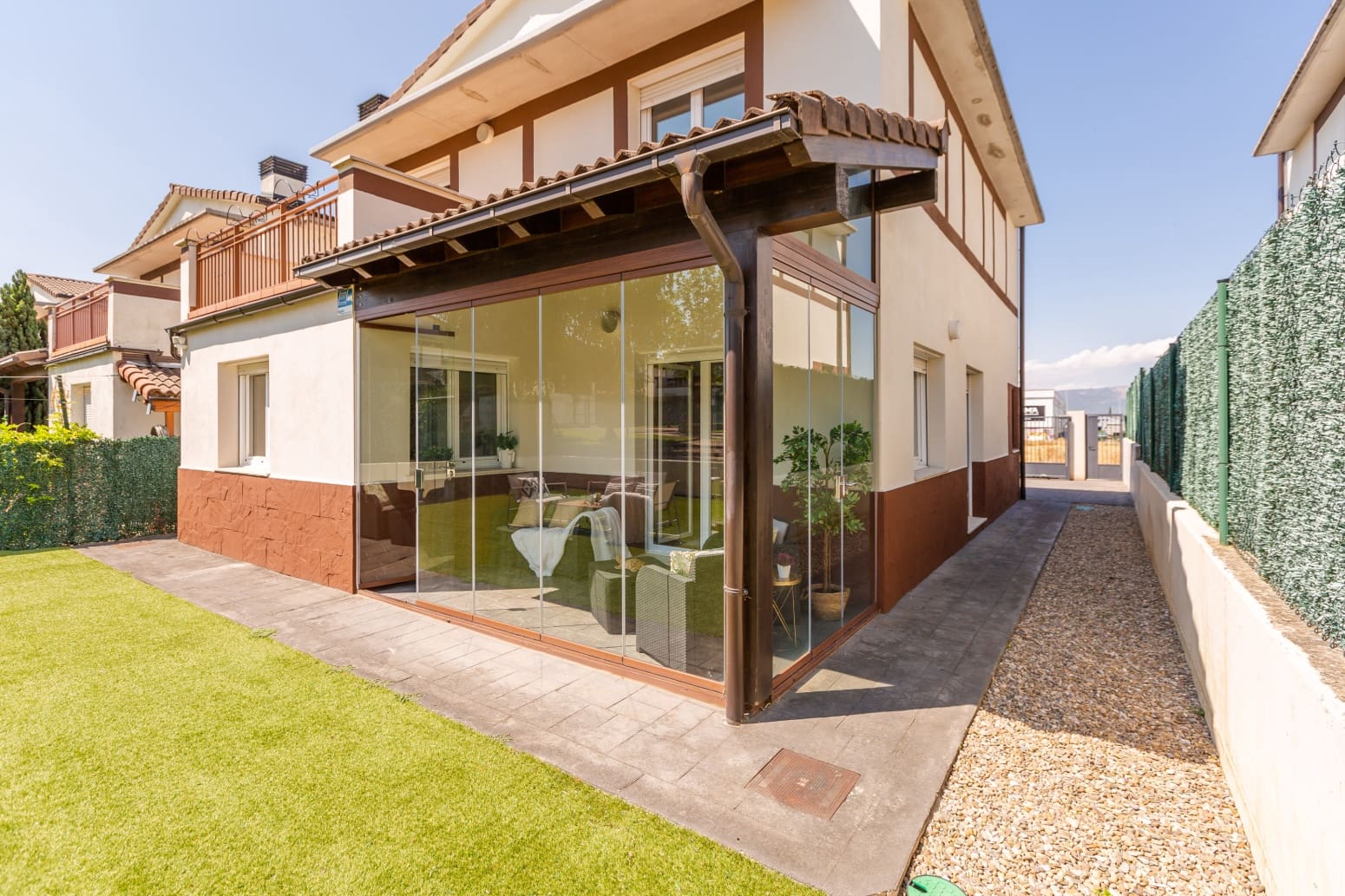 4 bedroom Villa for sale in Berrioplano with garage - € 480,000 (Ref: 9999977)