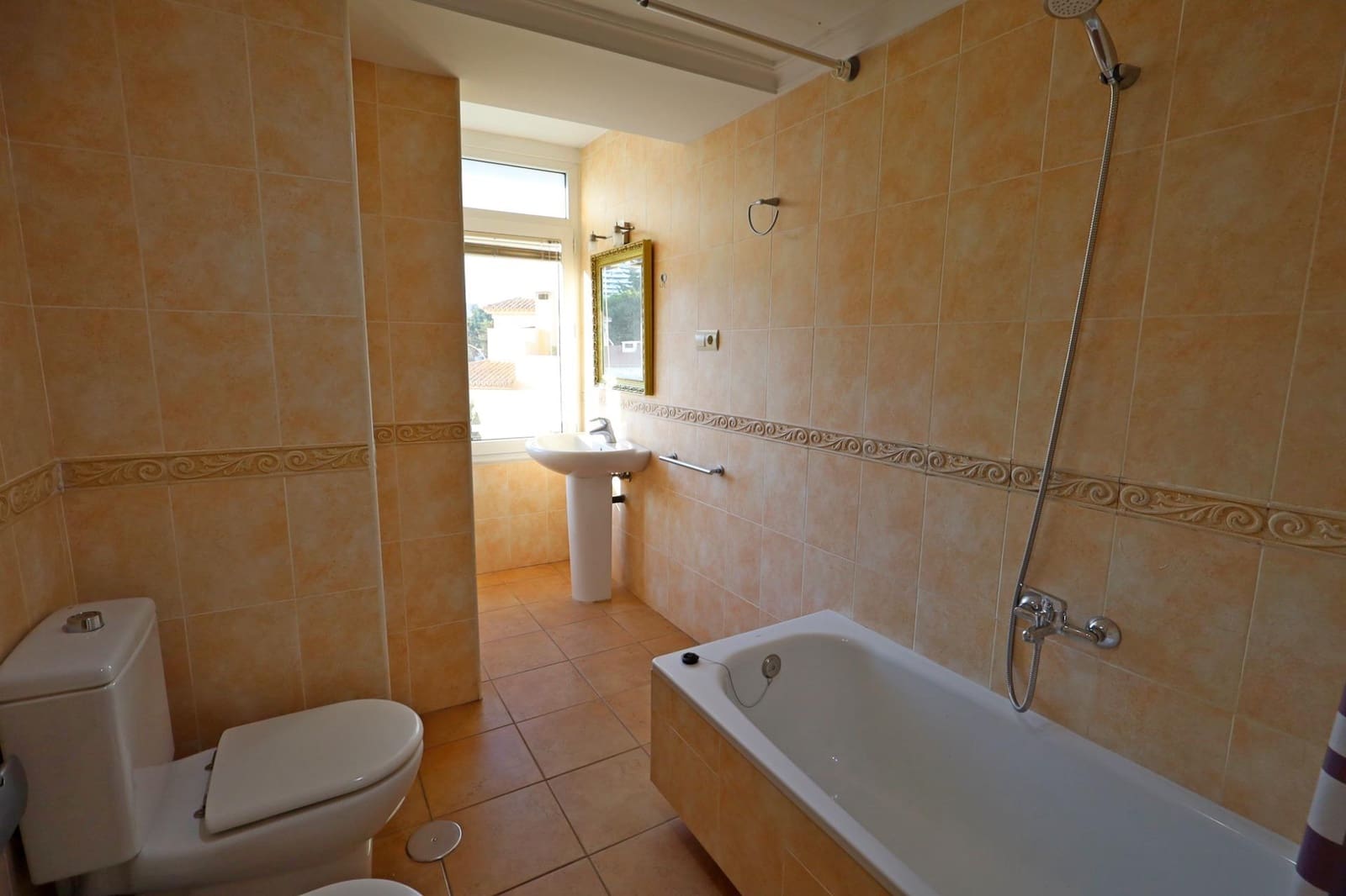 1 bedroom Flat for sale in Torremolinos - € 295,000 (Ref: 10003805)