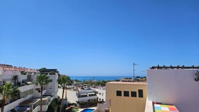 2 bedroom Penthouse for rent in Nueva Torrequebrada, Benalmádena with pool garage - € 1,350 (Ref: 10005737)