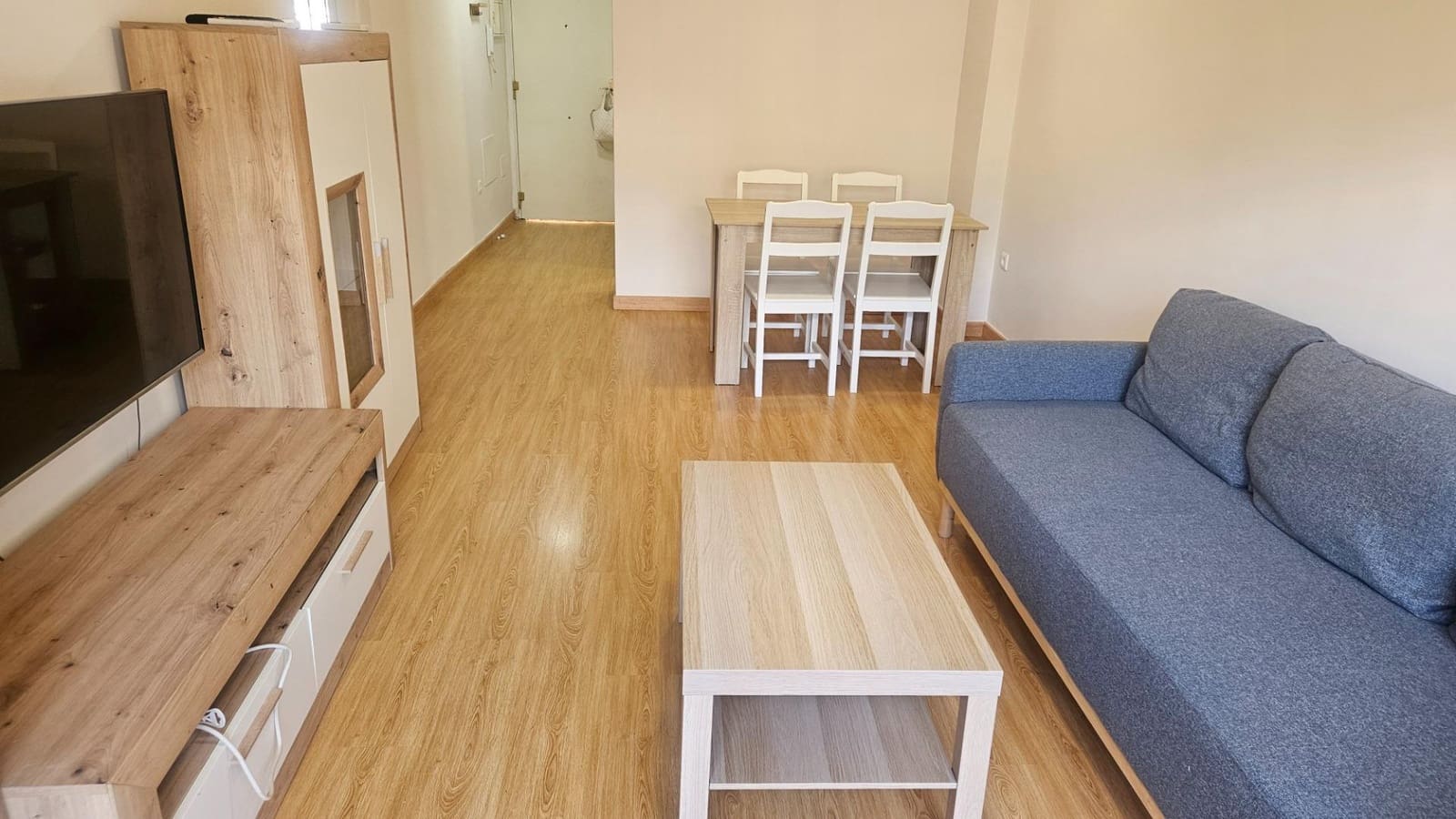 2 bedroom Penthouse for rent in Torrequebrada with pool garage - € 1,350 (Ref: 10005737)