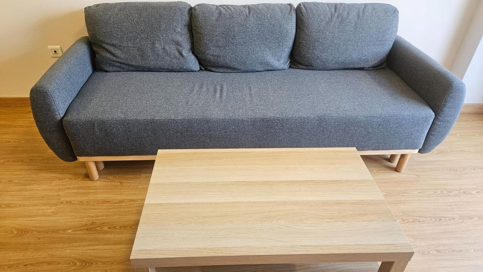 2 bedroom Penthouse for rent in Torrequebrada with pool garage - € 1,350 (Ref: 10005737)