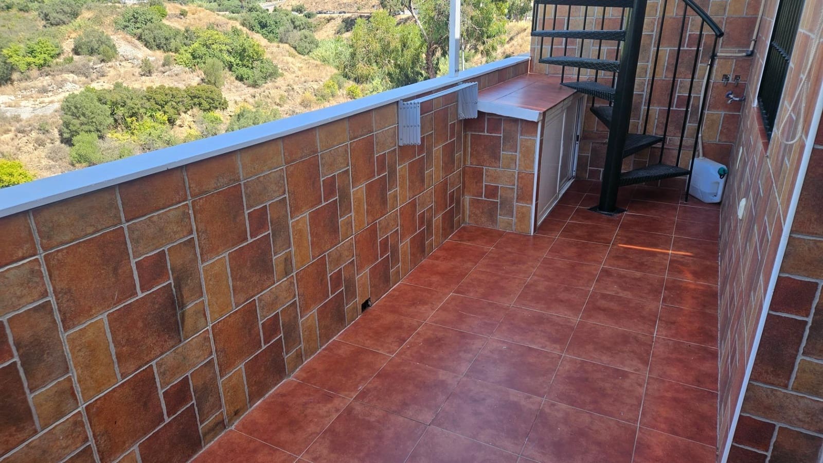 2 bedroom Penthouse for rent in Torrequebrada with pool garage - € 1,350 (Ref: 10005737)