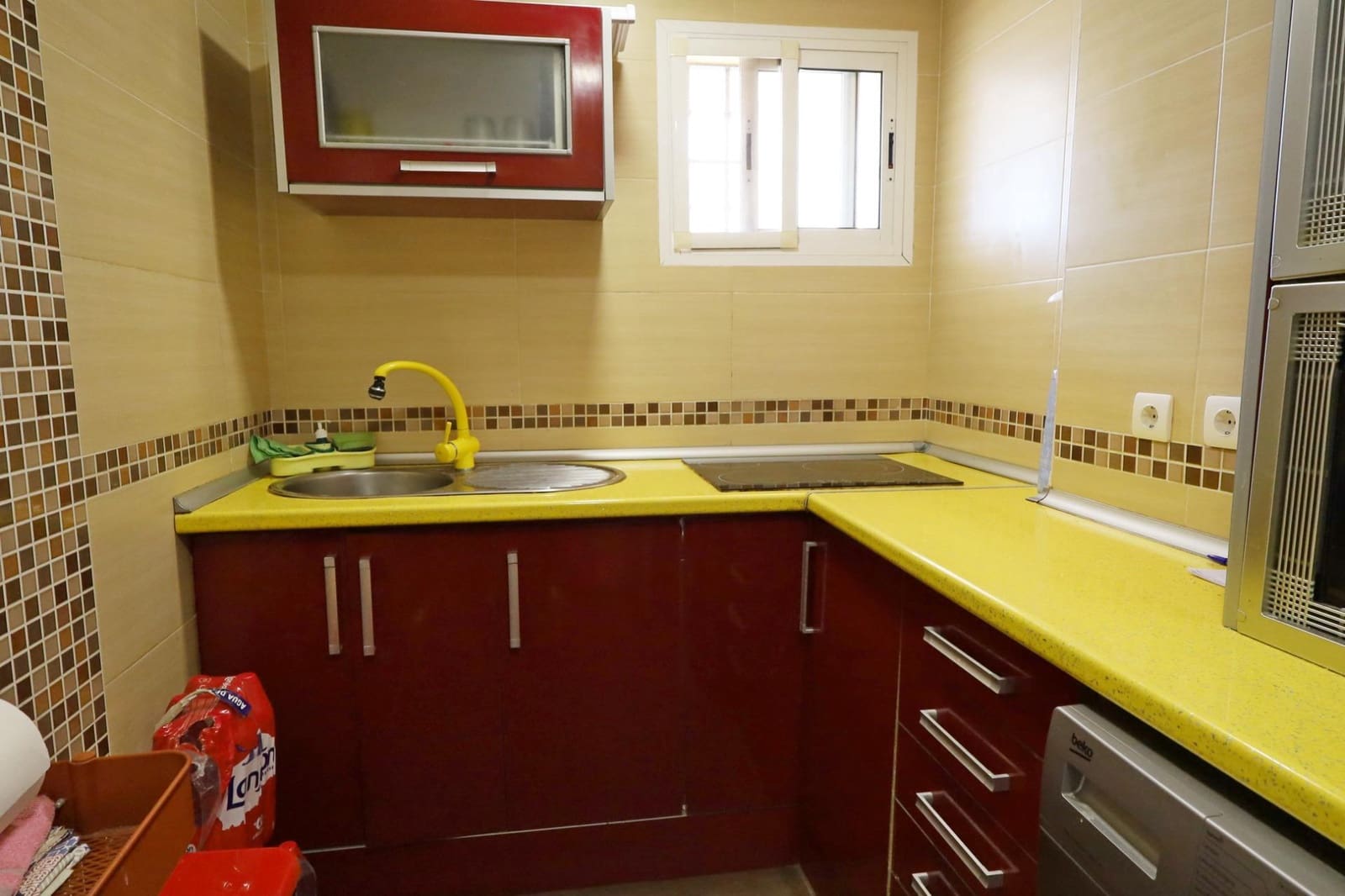 2 bedroom Penthouse for rent in Torrequebrada with pool garage - € 1,350 (Ref: 10005737)