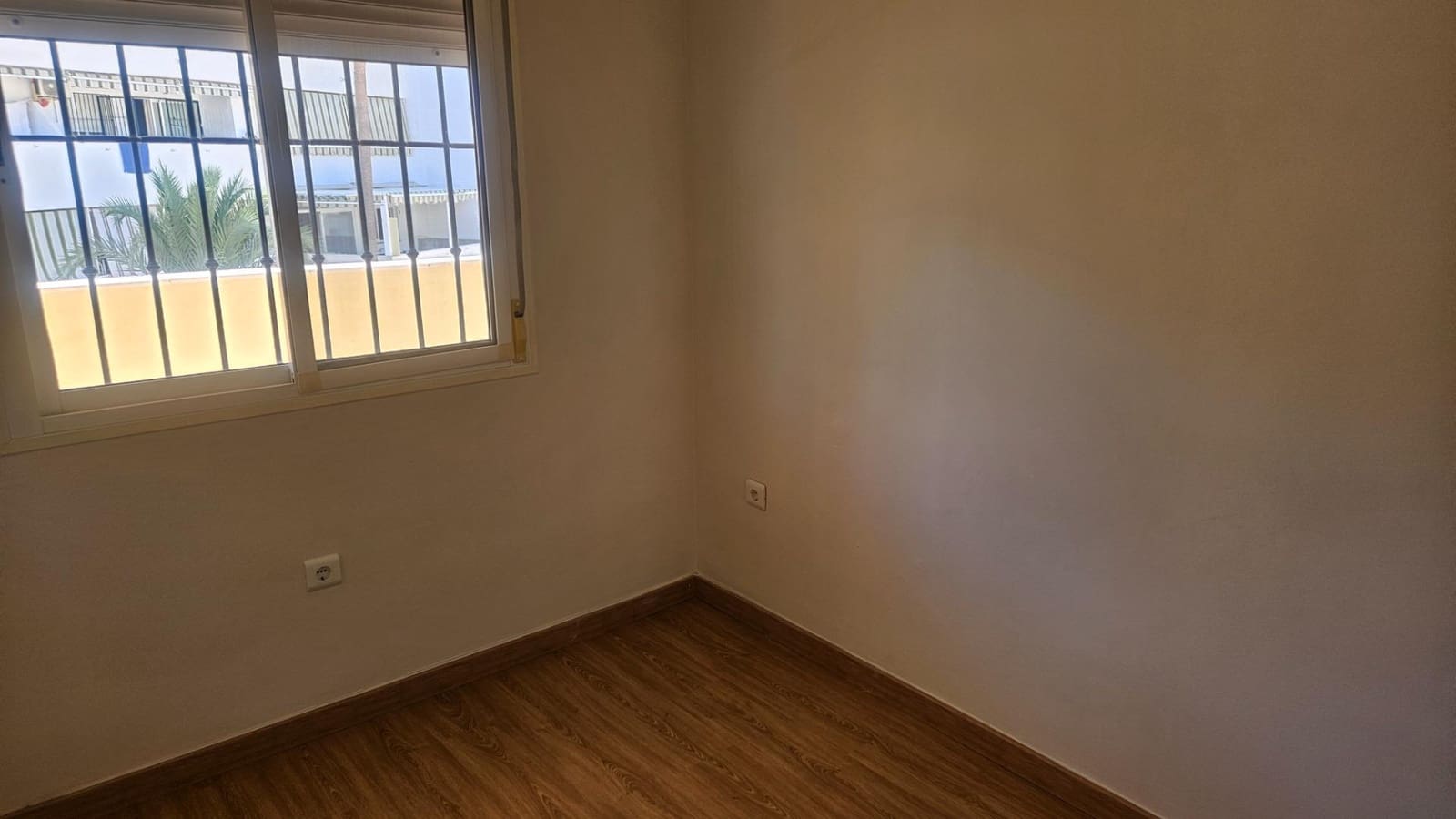 2 bedroom Penthouse for rent in Torrequebrada with pool garage - € 1,350 (Ref: 10005737)