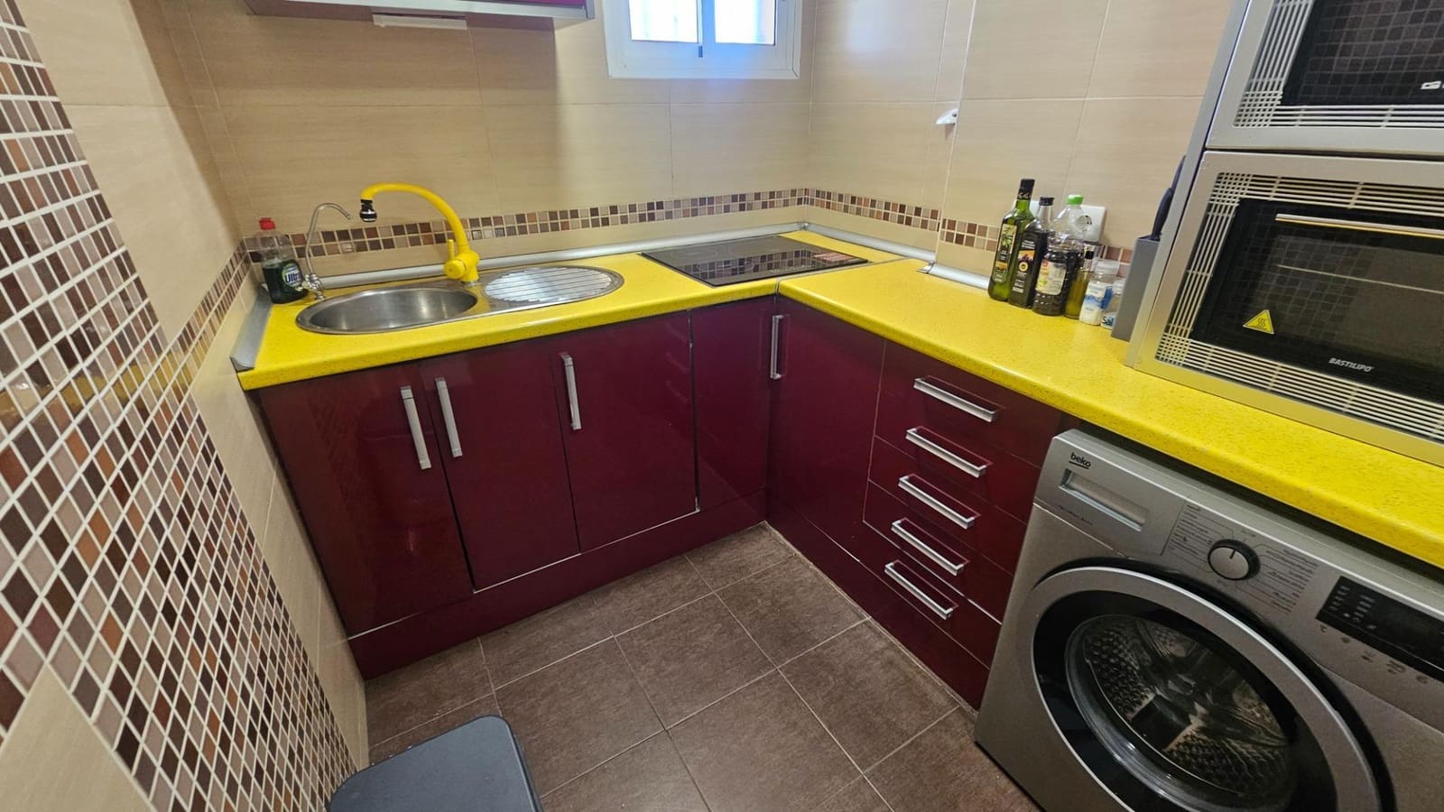 2 bedroom Penthouse for rent in Torrequebrada with pool garage - € 1,350 (Ref: 10005737)