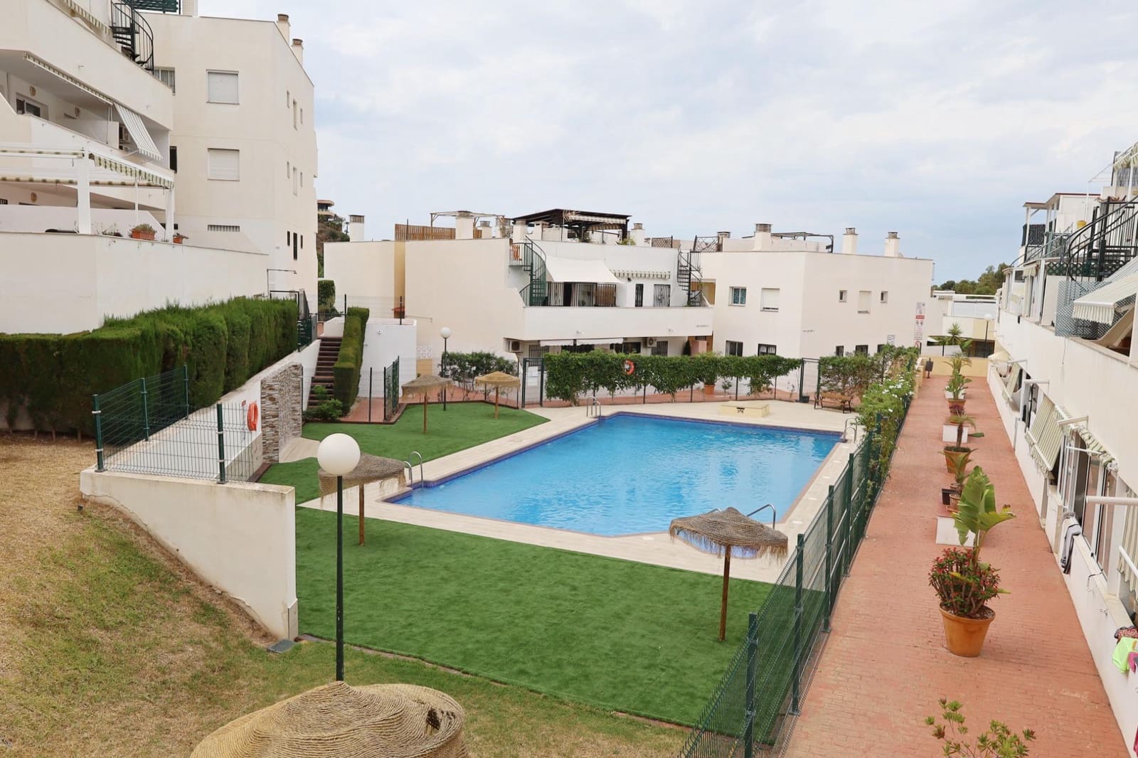 2 bedroom Penthouse for rent in Torrequebrada with pool garage - € 1,350 (Ref: 10005737)