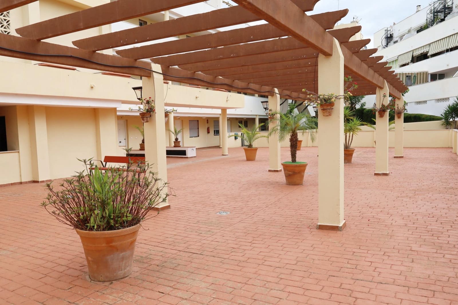 2 bedroom Penthouse for rent in Torrequebrada with pool garage - € 1,350 (Ref: 10005737)