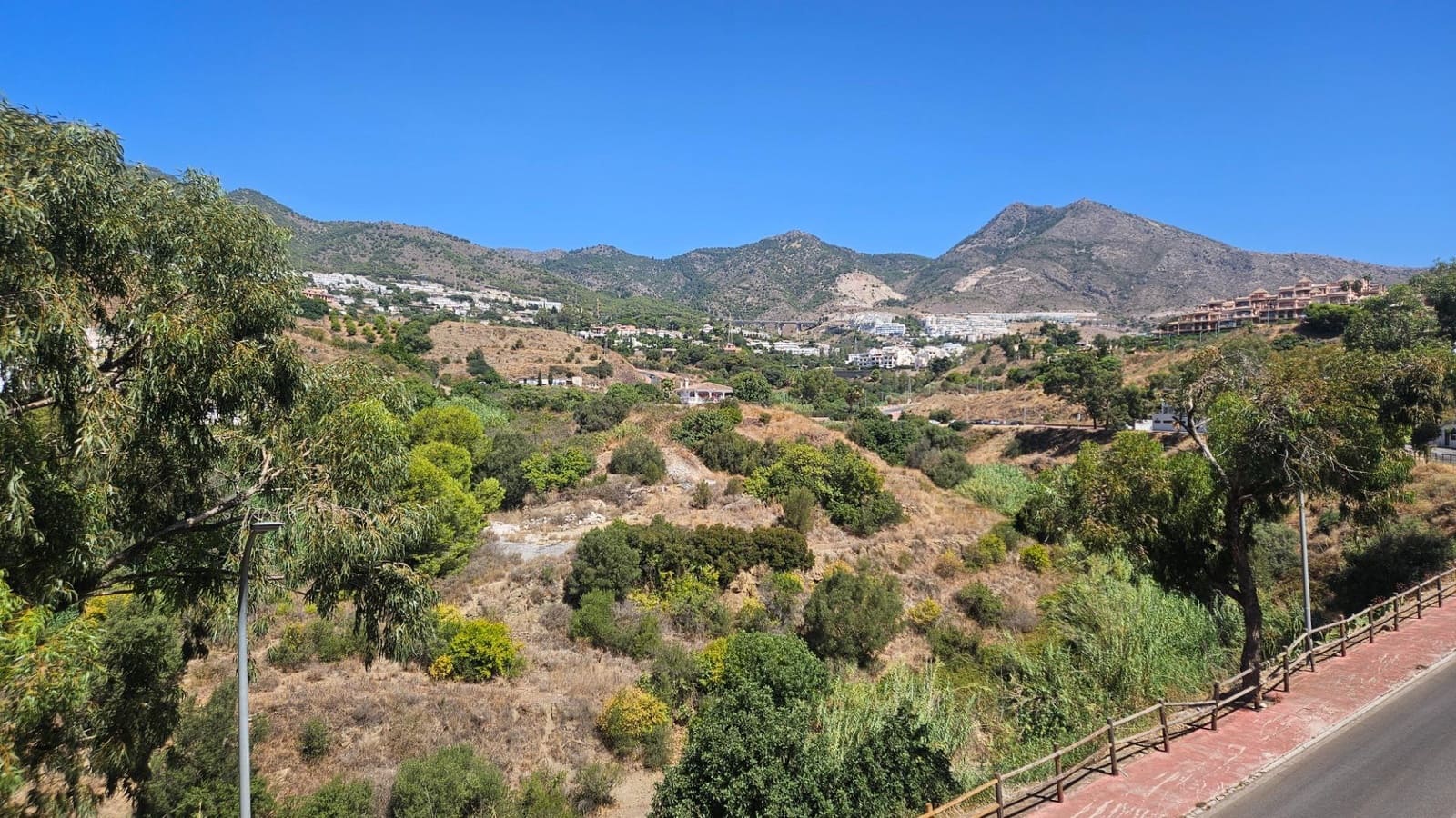 2 bedroom Penthouse for rent in Torrequebrada with pool garage - € 1,350 (Ref: 10005737)