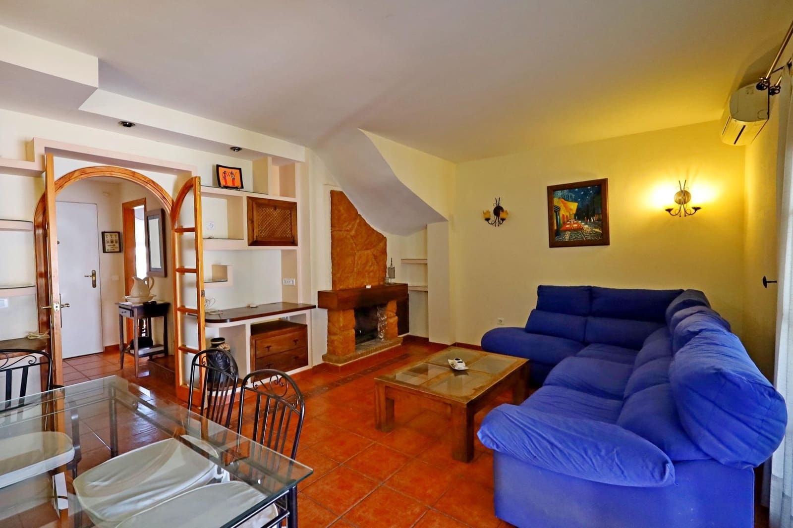 Villa/Maison Mitoyenne de 4 chambres à louer à El Coto avec piscine garage - 2 300 € (Ref: 10013451)