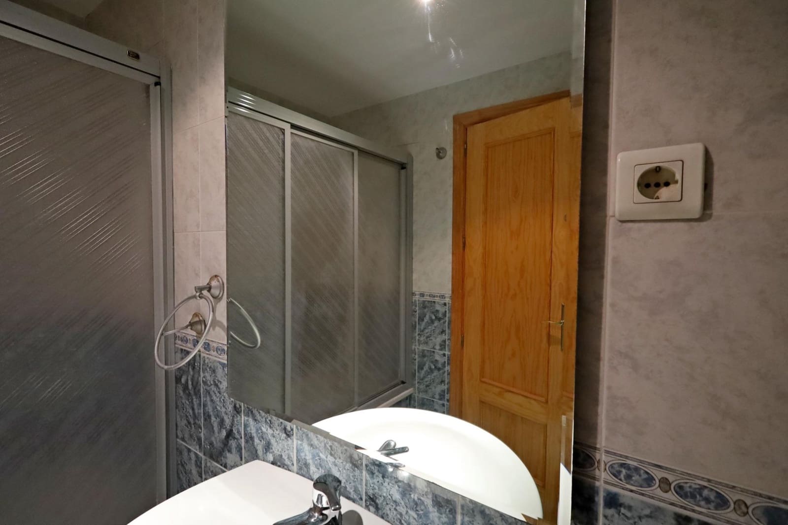 Villa/Maison Mitoyenne de 4 chambres à louer à El Coto avec piscine garage - 2 300 € (Ref: 10013451)