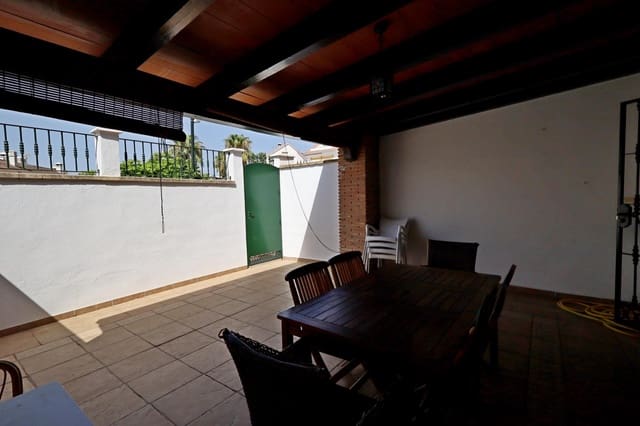 Villa/Maison Mitoyenne de 4 chambres à louer à El Coto, Mijas - 2 300 € (Ref: 10013451)