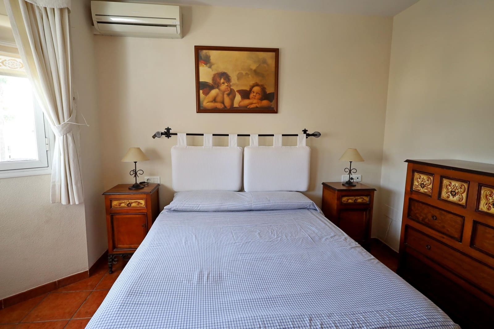 Villa/Maison Mitoyenne de 4 chambres à louer à El Coto avec piscine garage - 2 300 € (Ref: 10013451)